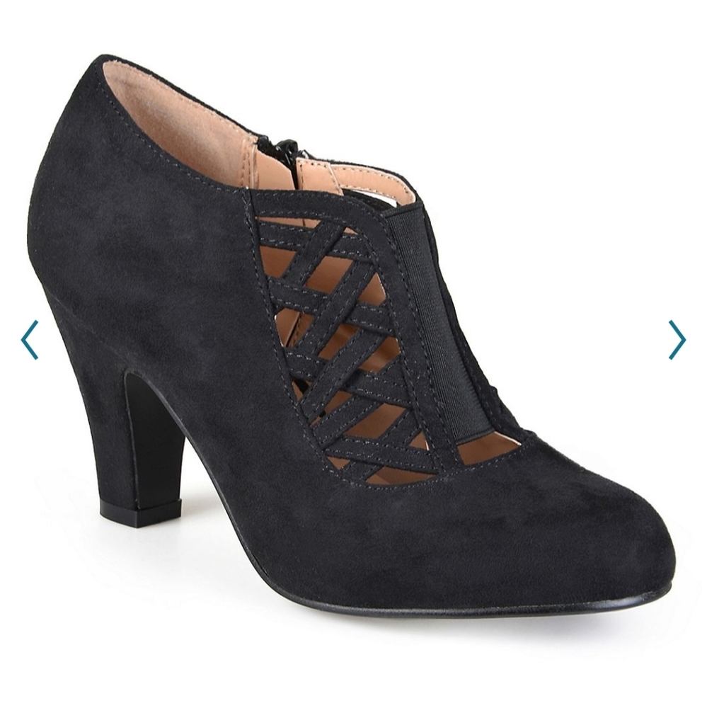 Journee Black Bootie